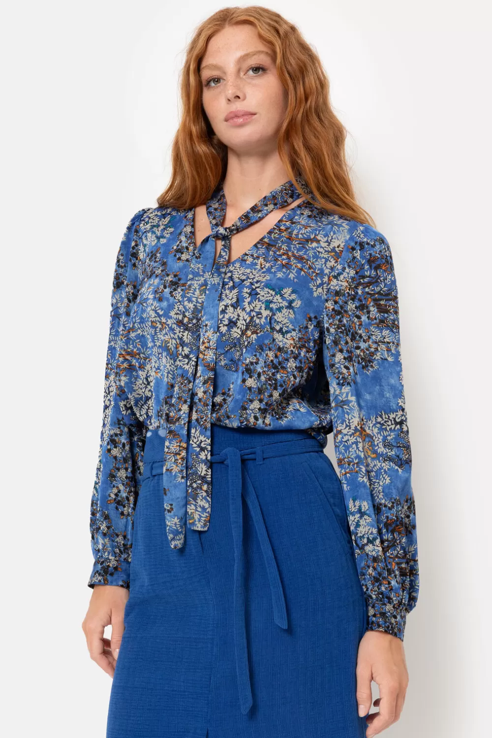 E Blouse Met Strik En Grijze Bloemenprint-Terre Bleue Flash Sale