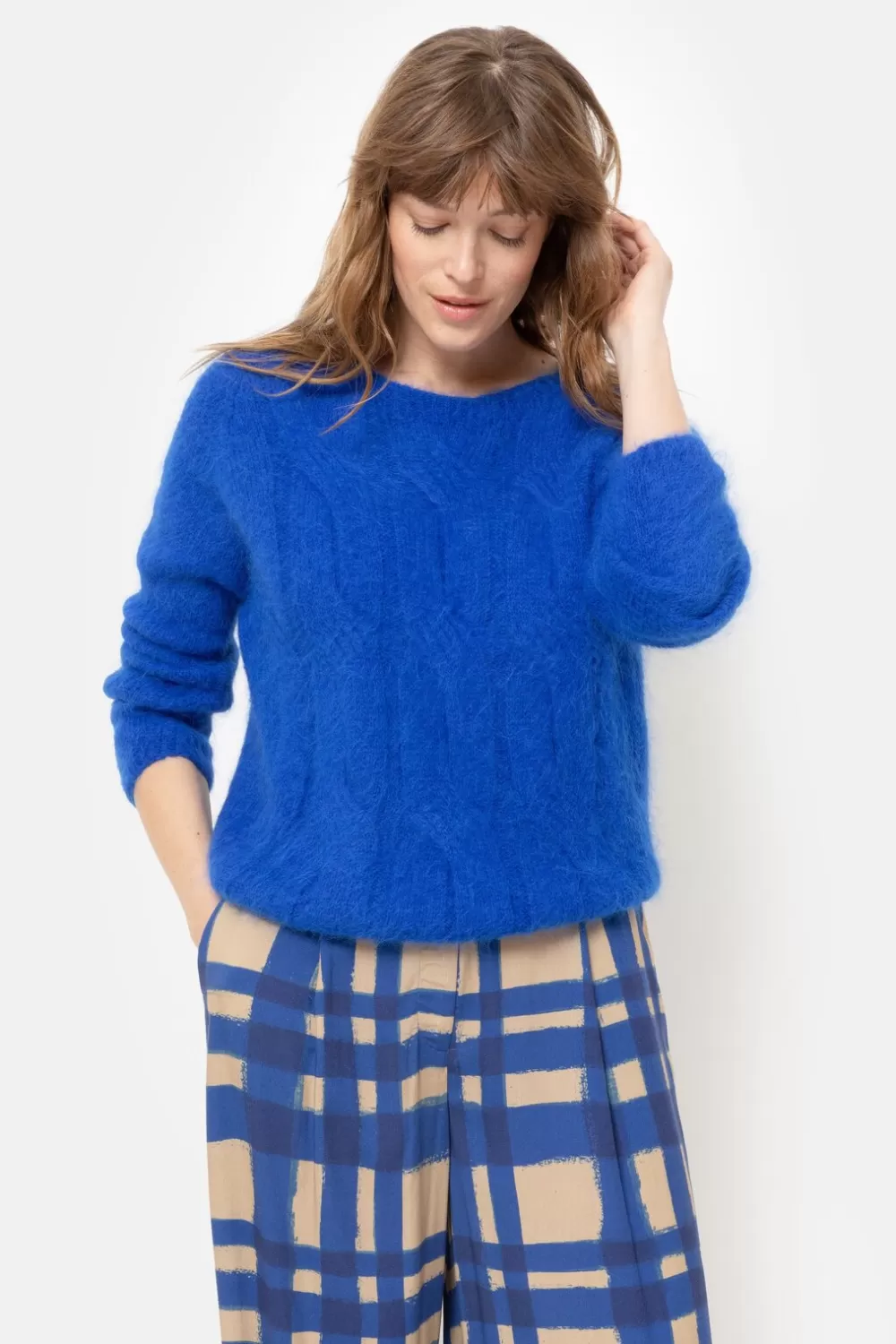 Harige E Pull Met Boothals En Lange Mouwen-Terre Bleue Flash Sale