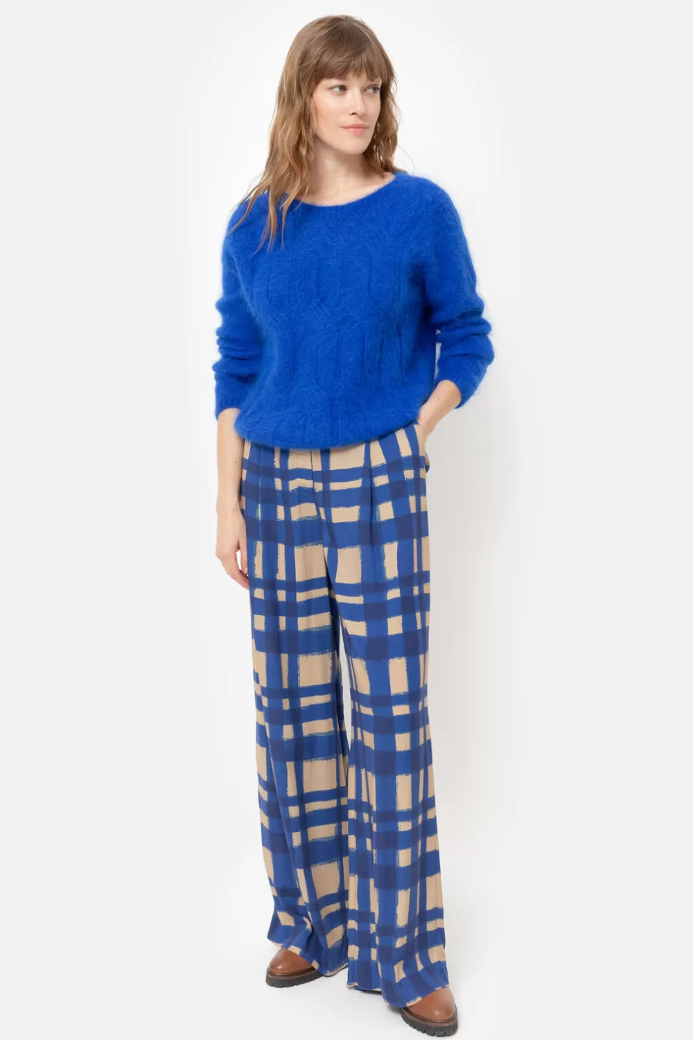 Harige E Pull Met Boothals En Lange Mouwen-Terre Bleue Flash Sale